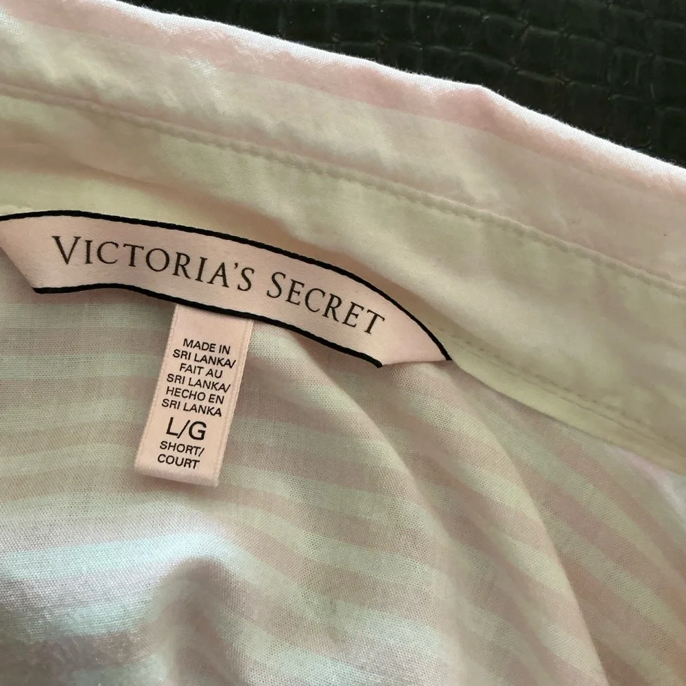 Victoria’s Secret button down iconic striped pj dress long sleeve size large